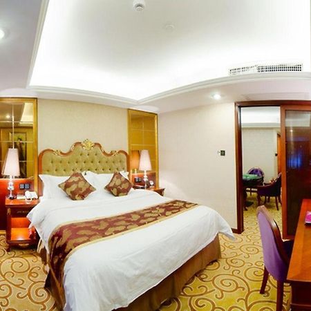 Royal Duke Cherrabah Hotel Zhongshan Чжуншань Экстерьер фото