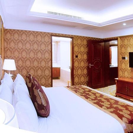 Royal Duke Cherrabah Hotel Zhongshan Чжуншань Экстерьер фото